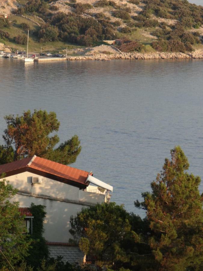 Apartments Bassi Stara Baska Exterior photo