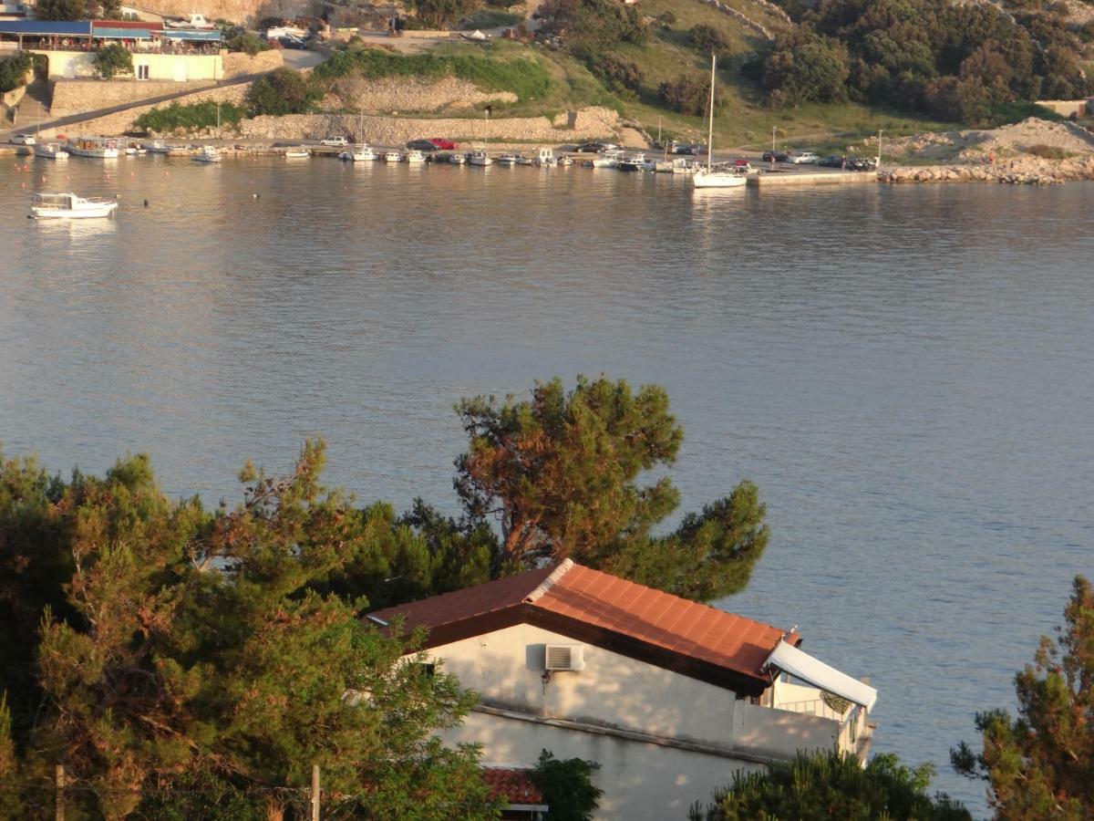 Apartments Bassi Stara Baska Exterior photo