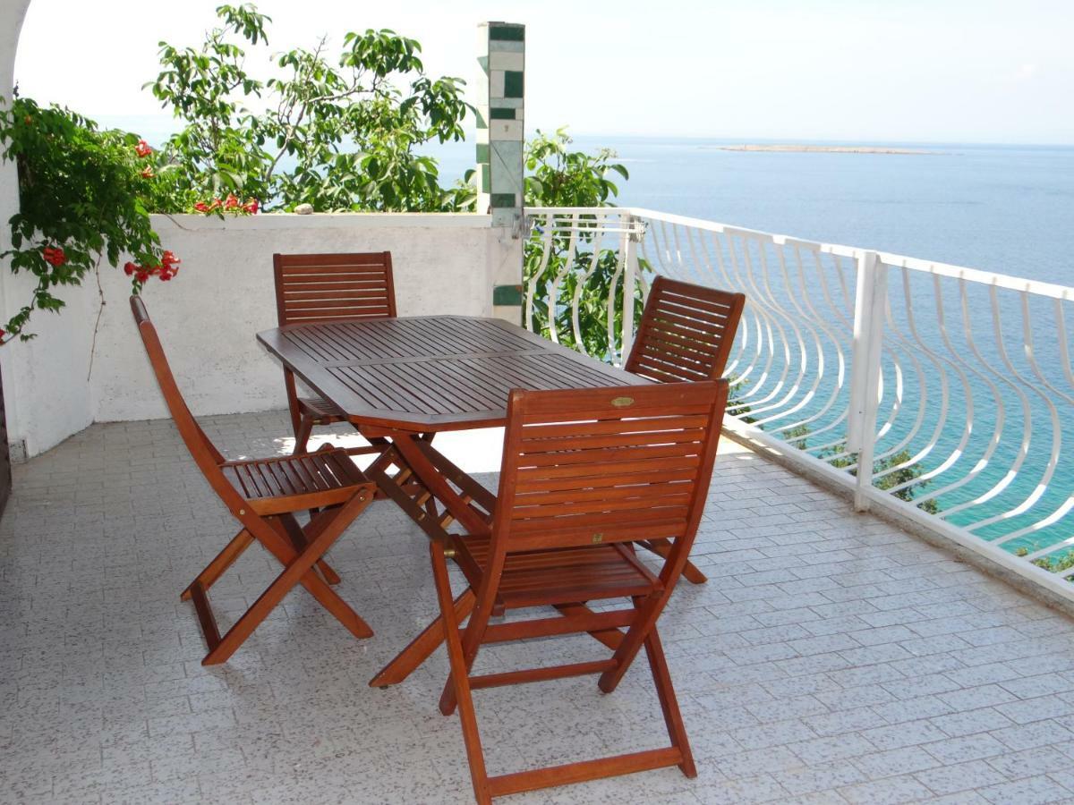 Apartments Bassi Stara Baska Exterior photo